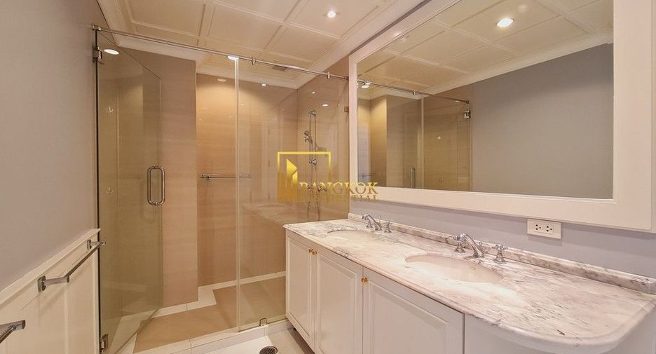 À louer 3 chambres appartement à Khlong Toei, Bangkok