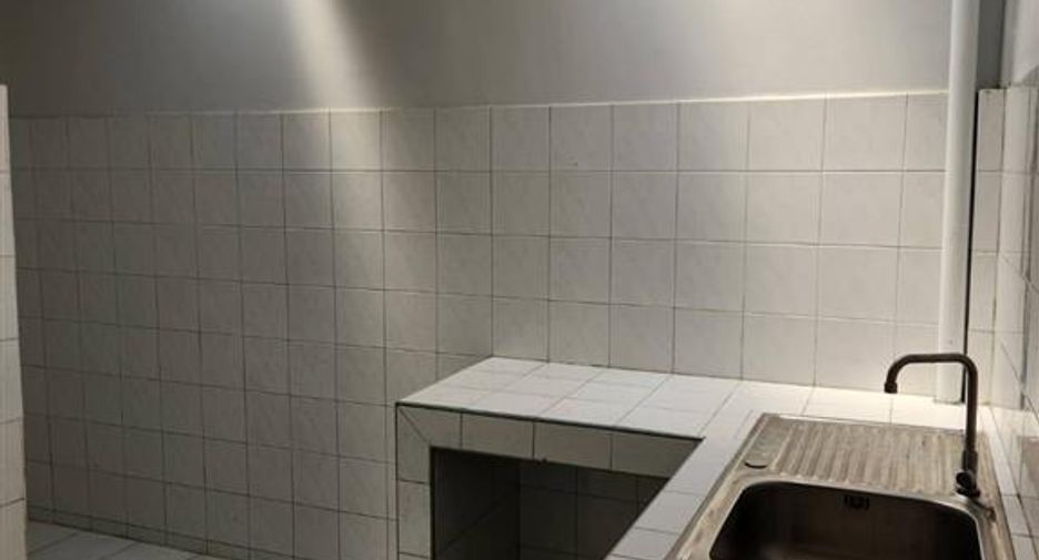 For sale 2 bedrooms townhouse in Khan Na Yao, Bangkok