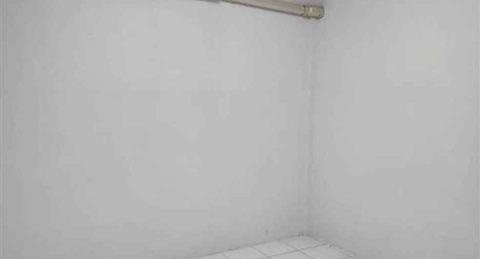 For sale 2 bedrooms townhouse in Khan Na Yao, Bangkok