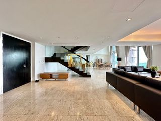 For rent and for sale 4 bedrooms condo in Yan Nawa, Bangkok