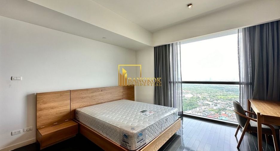 For rent and for sale 4 bedrooms condo in Yan Nawa, Bangkok