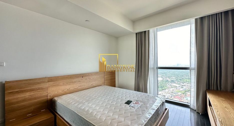 For rent and for sale 4 bedrooms condo in Yan Nawa, Bangkok