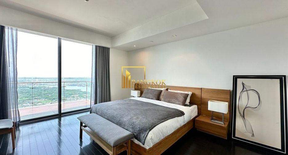 For rent and for sale 4 bedrooms condo in Yan Nawa, Bangkok