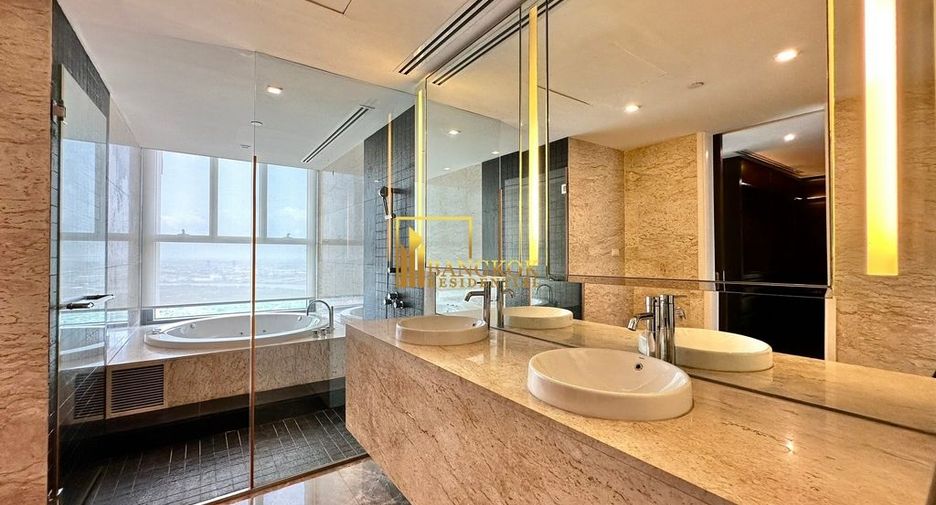 For rent and for sale 4 bedrooms condo in Yan Nawa, Bangkok