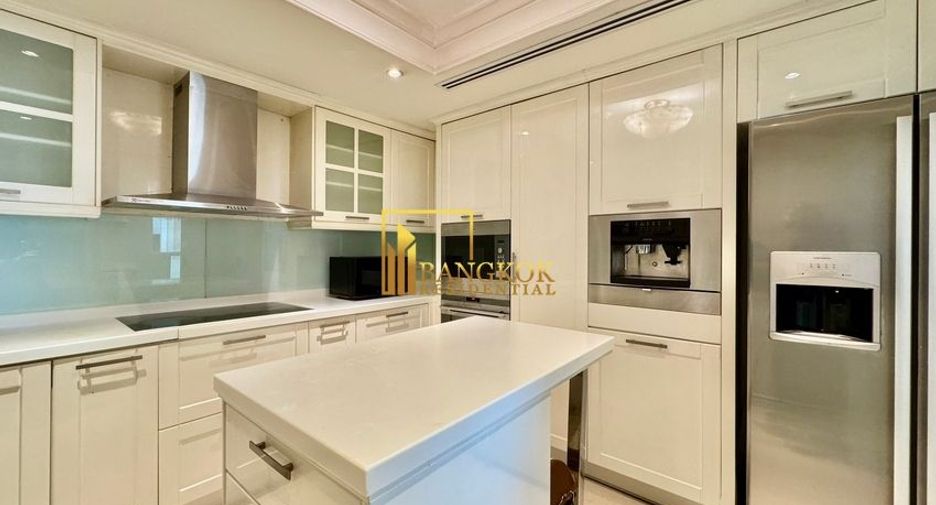 Apartamento con servicios en alquiler de 4 habitaciones en Watthana, Bangkok