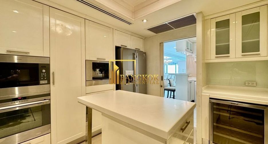 Apartamento con servicios en alquiler de 4 habitaciones en Watthana, Bangkok