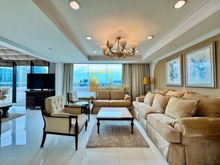 For rent 4 bedrooms serviced apartment in Watthana, Bangkok