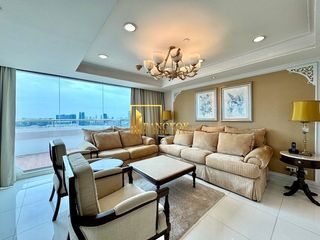 For rent 4 bedrooms serviced apartment in Watthana, Bangkok