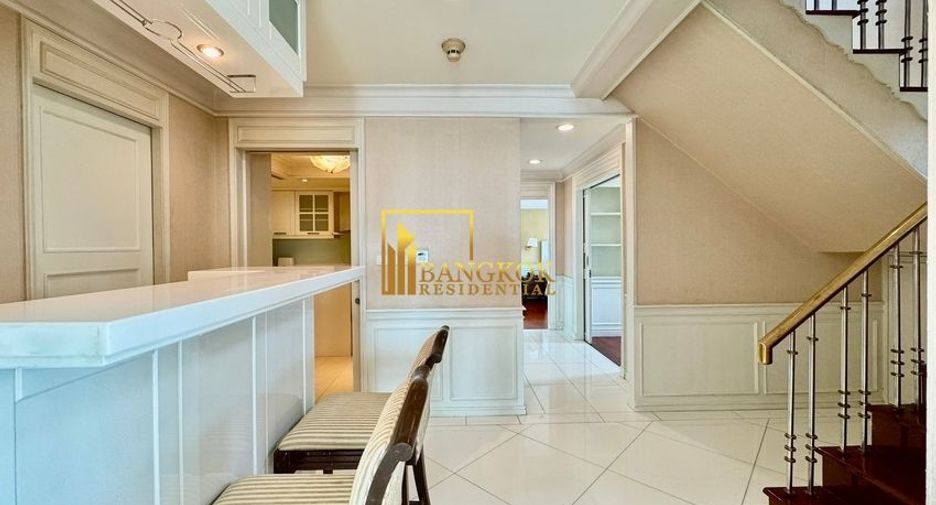Apartamento con servicios en alquiler de 4 habitaciones en Watthana, Bangkok