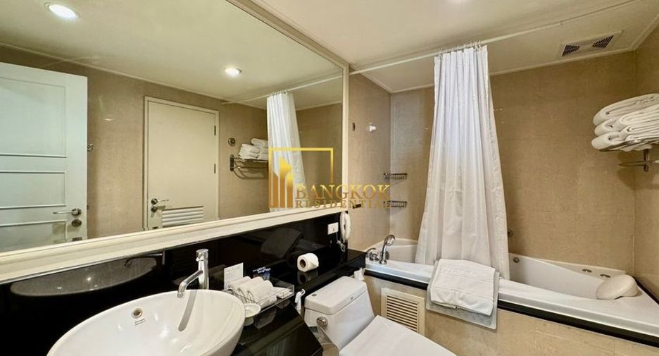 Apartamento con servicios en alquiler de 4 habitaciones en Watthana, Bangkok