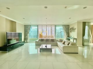 Condo en alquiler de 4 habitaciones en Watthana, Bangkok