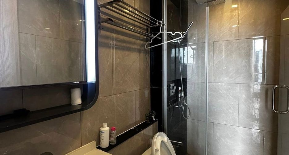Condo en venta de 1 habitaciones en Huai Khwang, Bangkok
