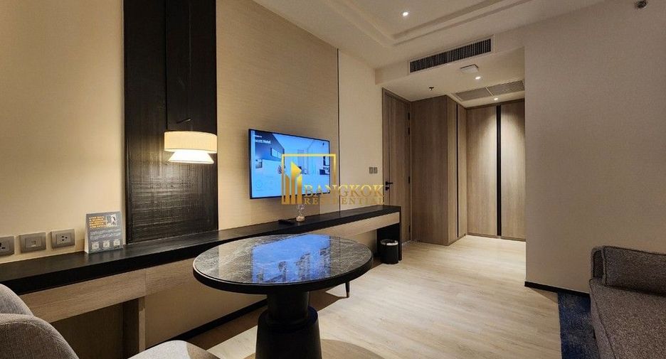 À louer 3 chambres appartement avec services à Khlong Toei, Bangkok