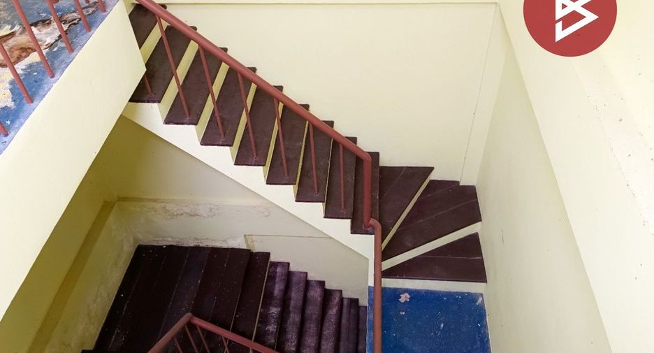 For sale 6 bedrooms townhouse in Laem Ngop, Trat