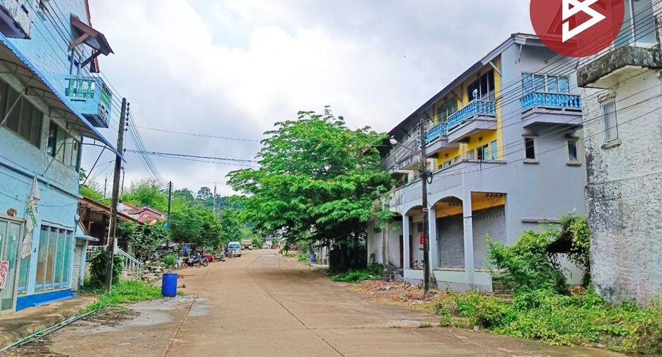 For sale 6 bedrooms townhouse in Laem Ngop, Trat