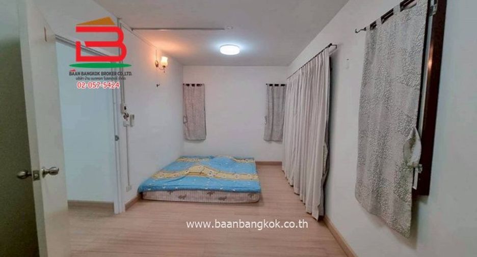 For sale 3 bedrooms townhouse in Prawet, Bangkok