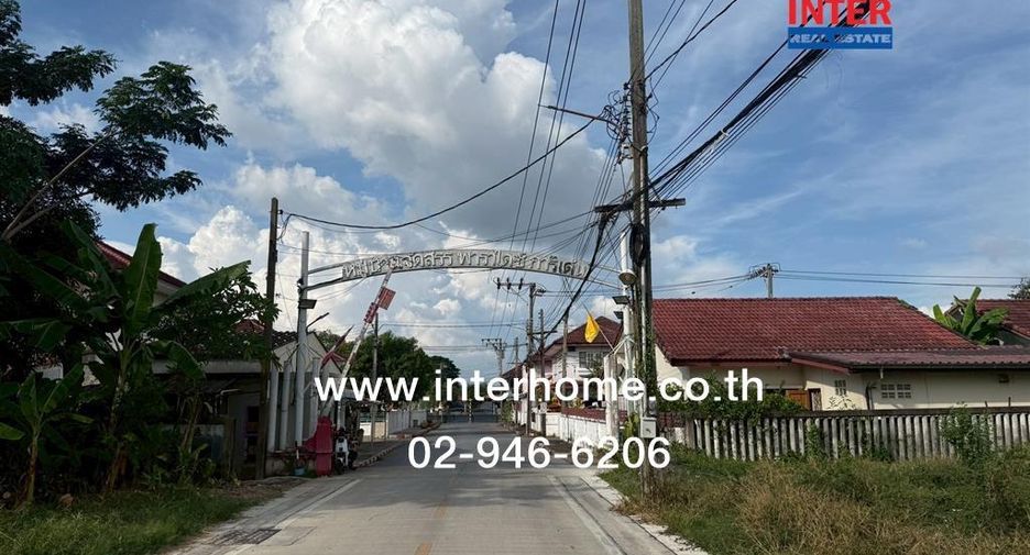 For sale 4 bedrooms house in Lat Krabang, Bangkok