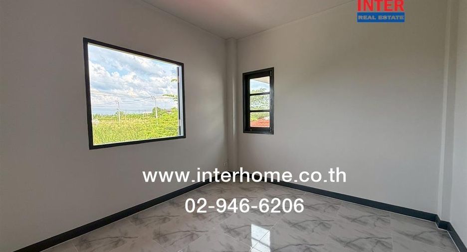 For sale 4 bedrooms house in Lat Krabang, Bangkok