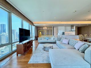 For rent 4 bedrooms condo in Pathum Wan, Bangkok
