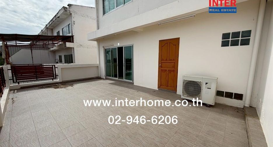 For sale 5 bedrooms townhouse in Mueang Chaiyaphum, Chaiyaphum