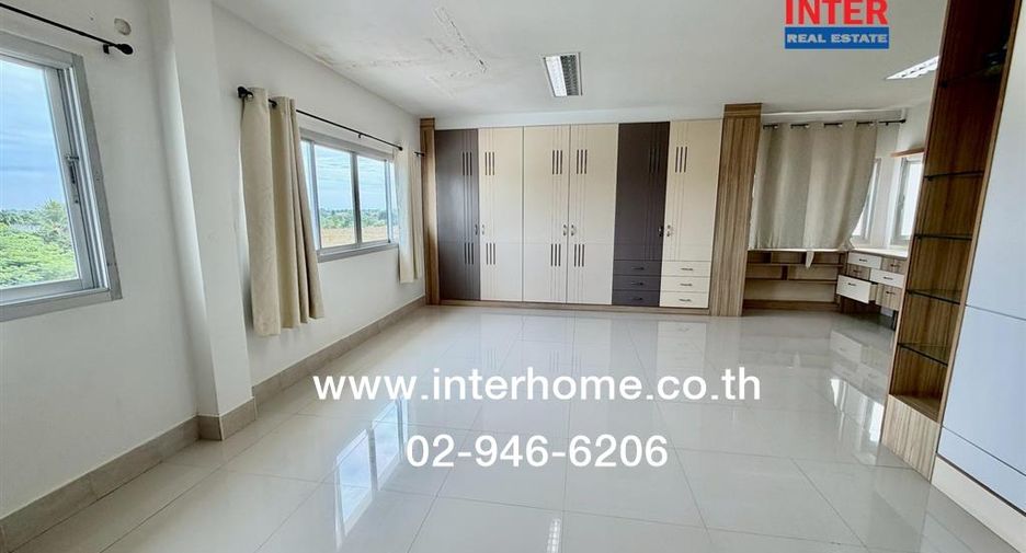 For sale 5 bedrooms townhouse in Mueang Chaiyaphum, Chaiyaphum