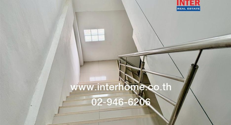 For sale 5 bedrooms townhouse in Mueang Chaiyaphum, Chaiyaphum