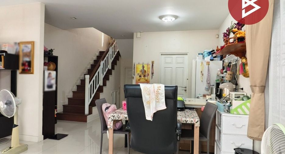 Casa en venta de 3 habitaciones en Khlong Sam Wa, Bangkok