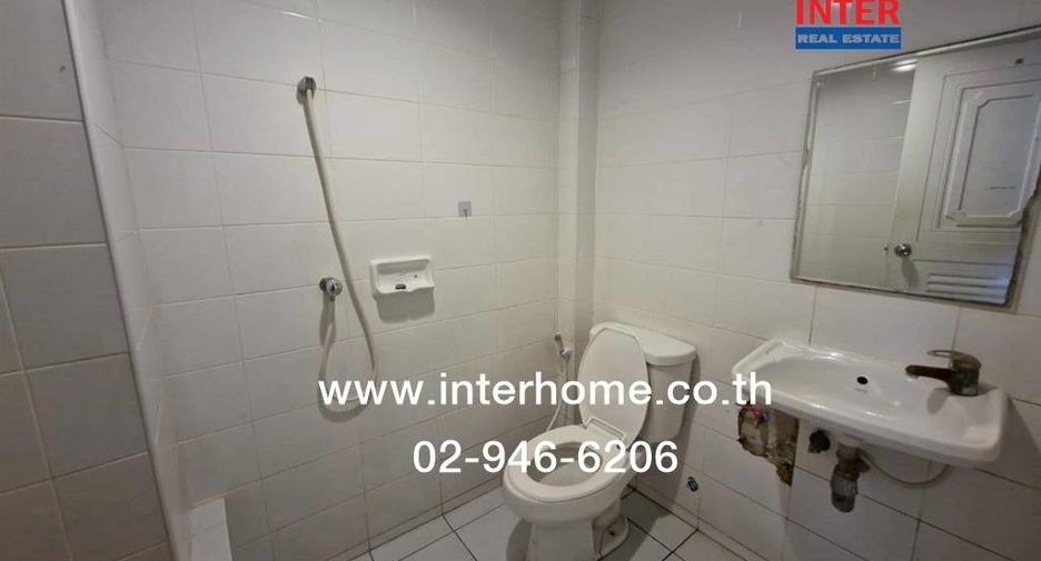 Gewerbefläche zum Kauf mit 13 Zimmer in Mueang Nonthaburi, Nonthaburi