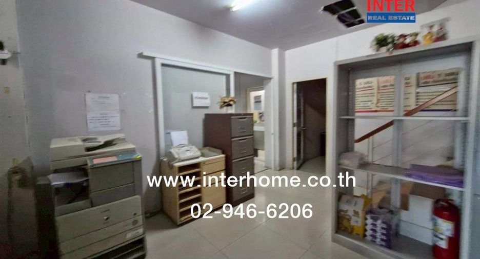 Gewerbefläche zum Kauf mit 13 Zimmer in Mueang Nonthaburi, Nonthaburi