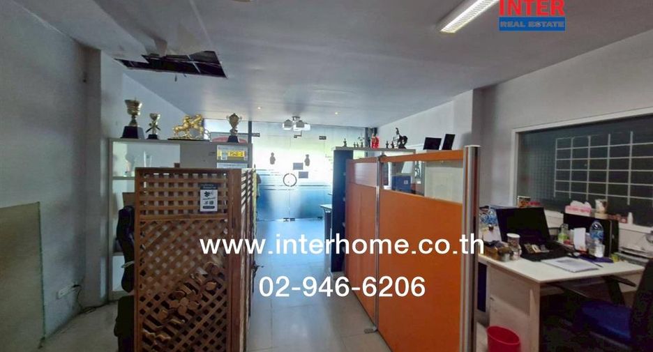 Gewerbefläche zum Kauf mit 13 Zimmer in Mueang Nonthaburi, Nonthaburi