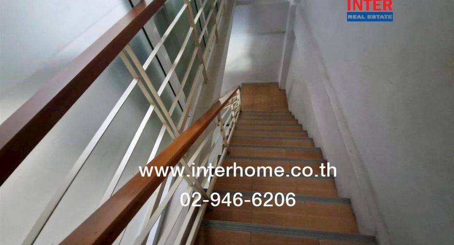 Gewerbefläche zum Kauf mit 13 Zimmer in Mueang Nonthaburi, Nonthaburi