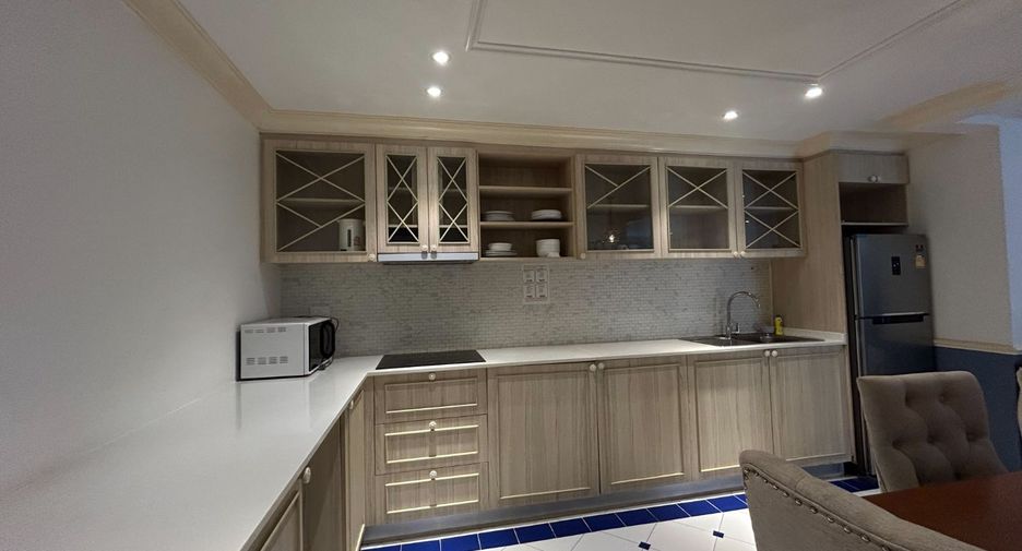 For sale 3 bedrooms condo in Bang Lamung, Chonburi