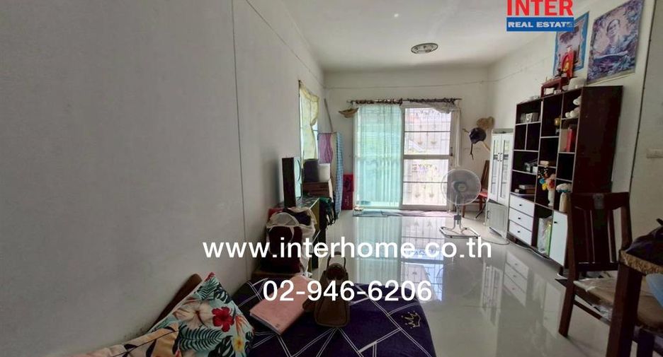 For sale 3 bedrooms townhouse in Mueang Nonthaburi, Nonthaburi