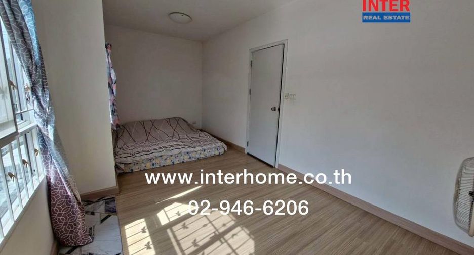 For sale 3 bedrooms townhouse in Mueang Nonthaburi, Nonthaburi