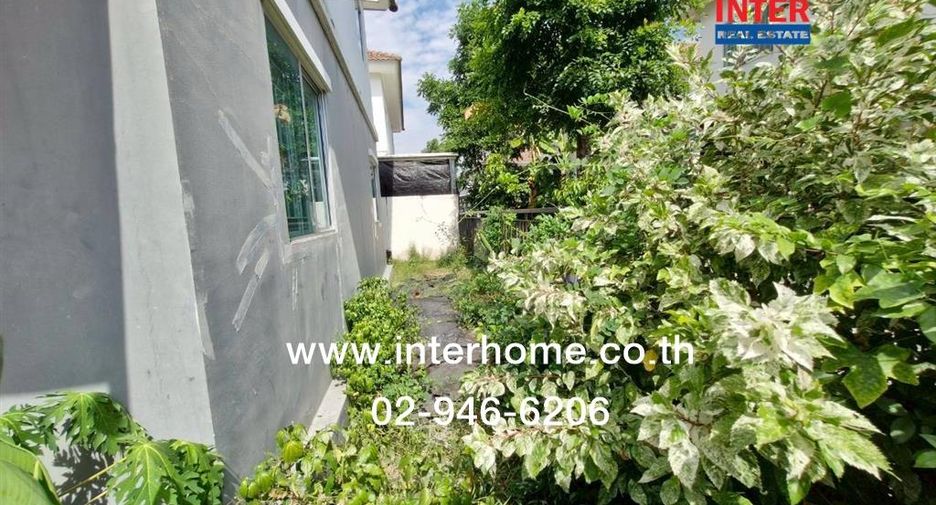 For sale 3 bedrooms townhouse in Mueang Nonthaburi, Nonthaburi
