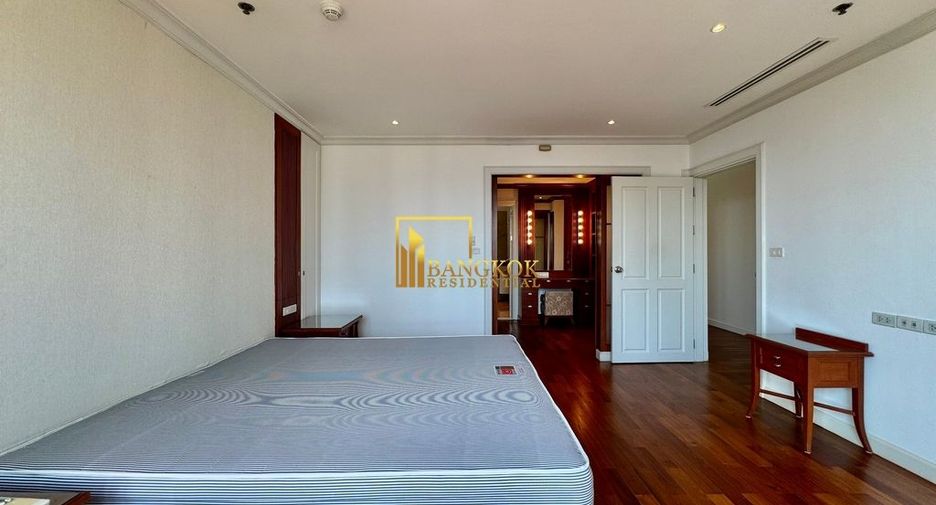 For rent 5 bedrooms condo in Pathum Wan, Bangkok