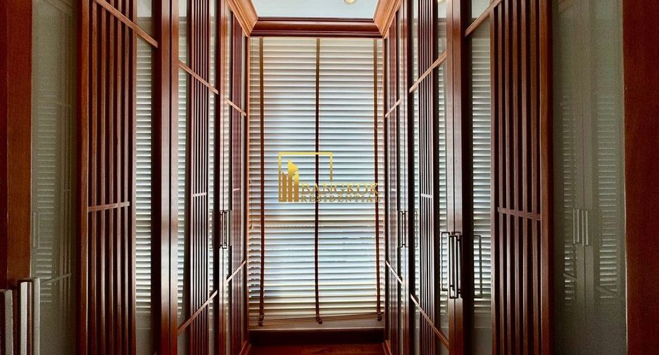 For rent 5 bedrooms condo in Pathum Wan, Bangkok