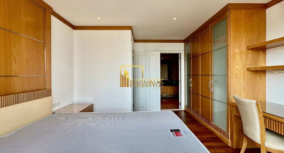 For rent 5 bedrooms condo in Pathum Wan, Bangkok
