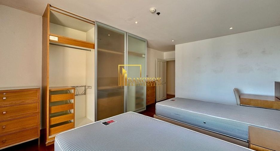 For rent 5 bedrooms condo in Pathum Wan, Bangkok
