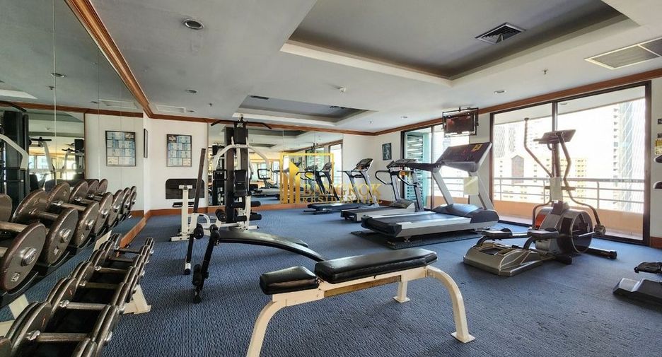 For rent 5 bedrooms condo in Pathum Wan, Bangkok