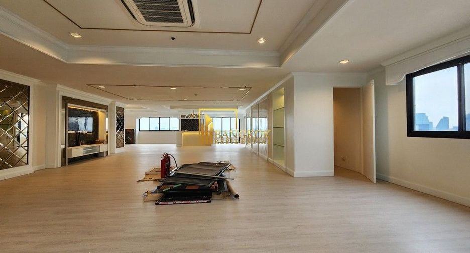 Apartamento en alquiler de 4 habitaciones en Watthana, Bangkok