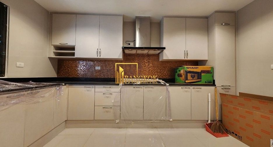 Apartamento en alquiler de 4 habitaciones en Watthana, Bangkok
