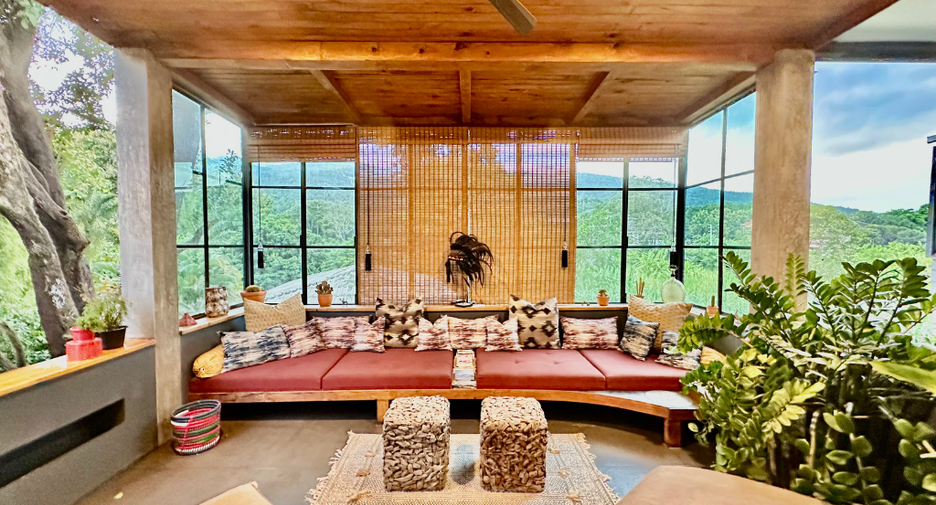 For sale 7 ベッドルーム villa in Mueang Chiang Mai, Chiang Mai