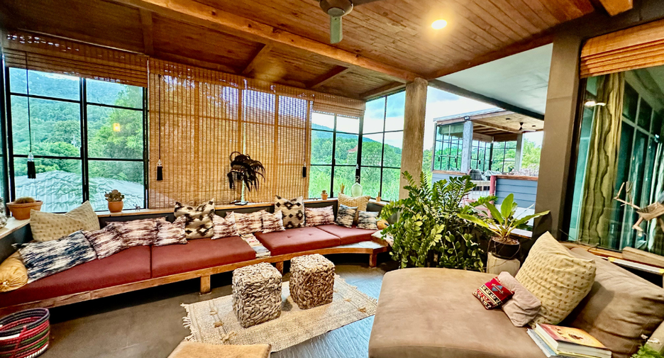 For sale 7 ベッドルーム villa in Mueang Chiang Mai, Chiang Mai