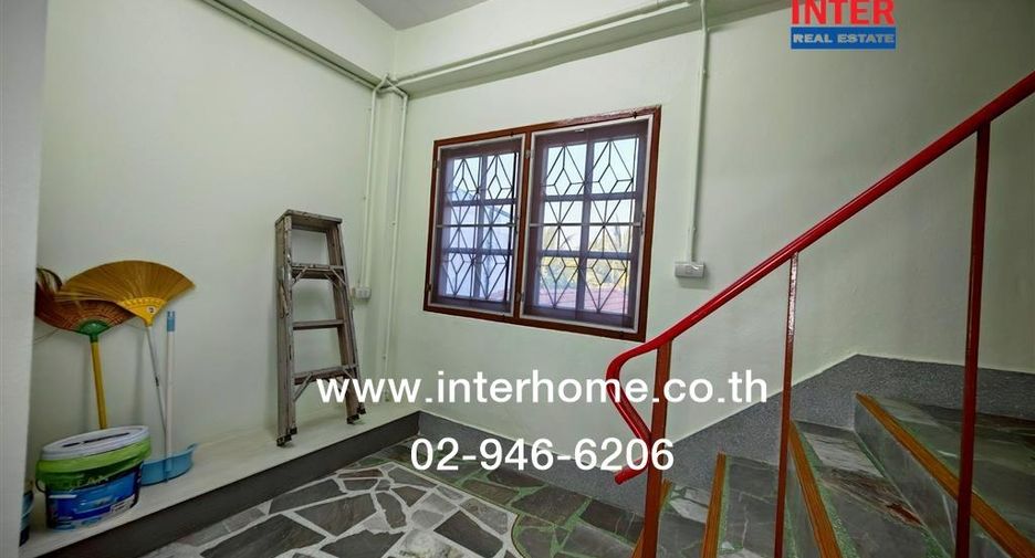 À vendre 3 chambres local commercial à Sam Phran, Nakhon Pathom
