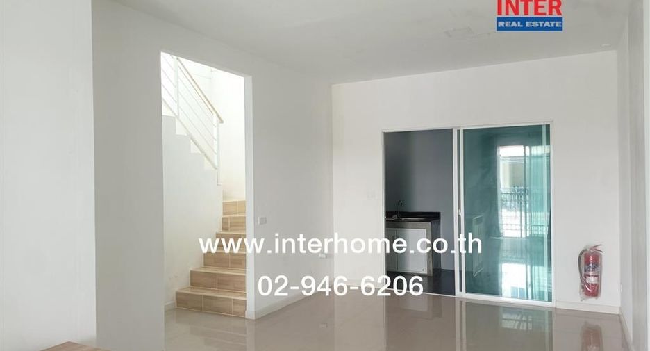 Casa adosada en venta de 2 habitaciones en Mueang Pathum Thani, Pathum Thani