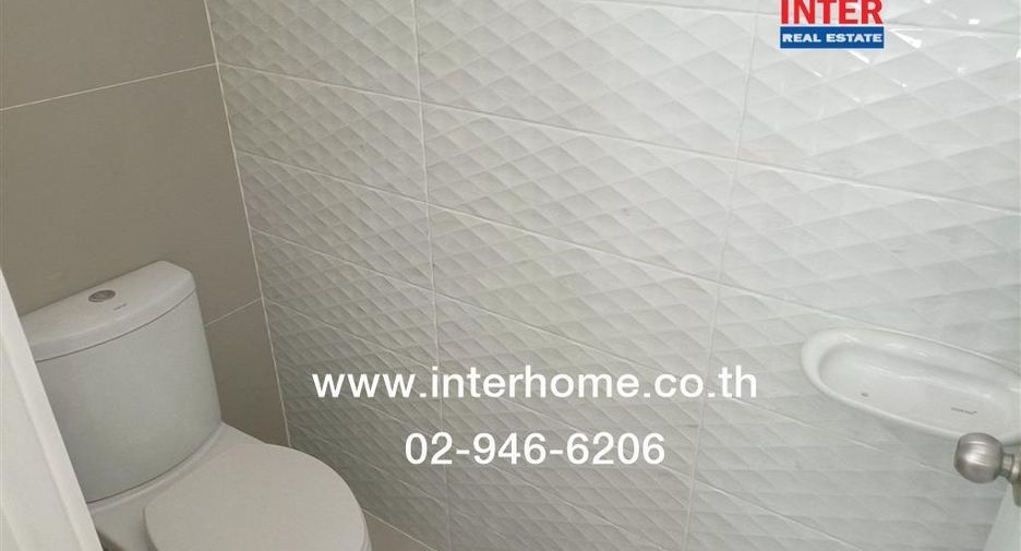 Casa adosada en venta de 2 habitaciones en Mueang Pathum Thani, Pathum Thani