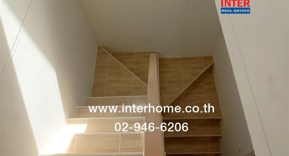 Casa adosada en venta de 2 habitaciones en Mueang Pathum Thani, Pathum Thani