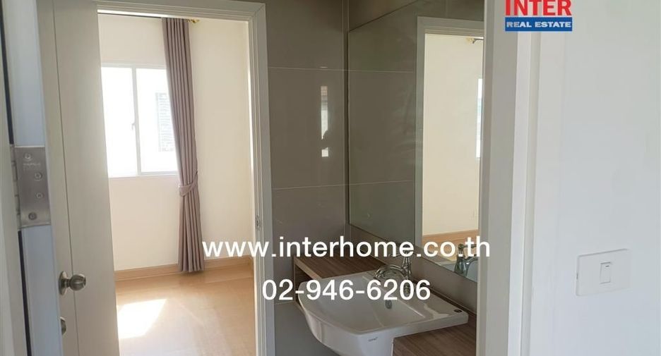 Casa adosada en venta de 2 habitaciones en Mueang Pathum Thani, Pathum Thani
