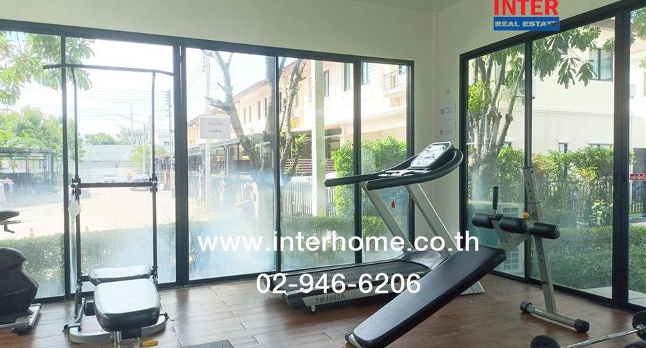 Casa adosada en venta de 2 habitaciones en Mueang Pathum Thani, Pathum Thani